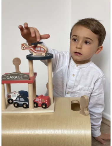 Garage avec voitures